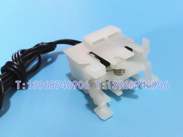 NM1LE-250辅助触头,信号反馈返回,OF,正泰NM1LE-225常开常闭接点